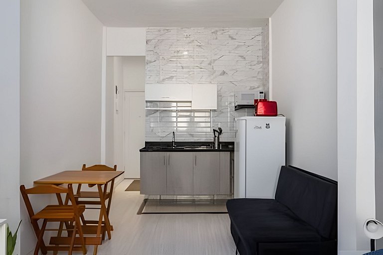 Studio completo no melhor ponto de Copacabana