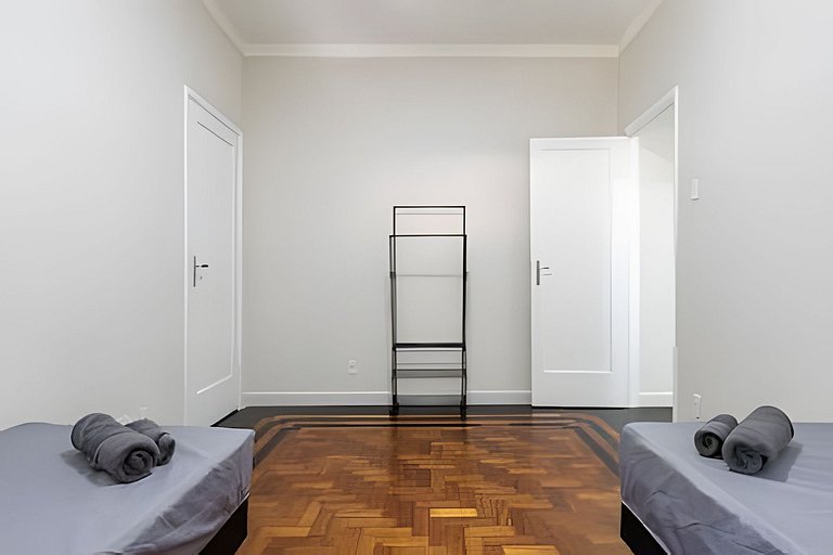 5 quartos em Ipanema amplo e muito bem localizado