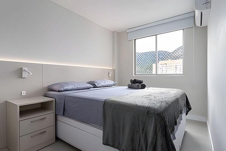 Quarto e sala com vista incrível
