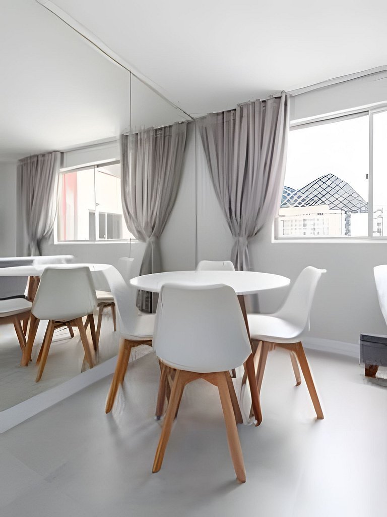 Quarto e sala com vista incrível