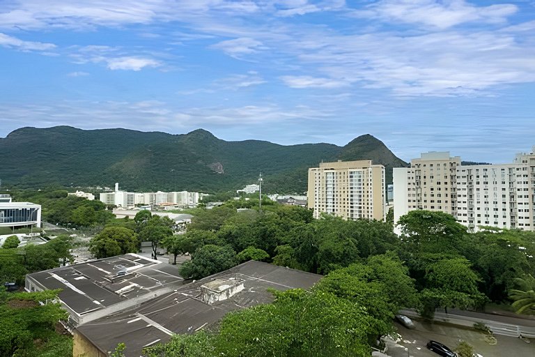 Quarto e sala com vista incrível