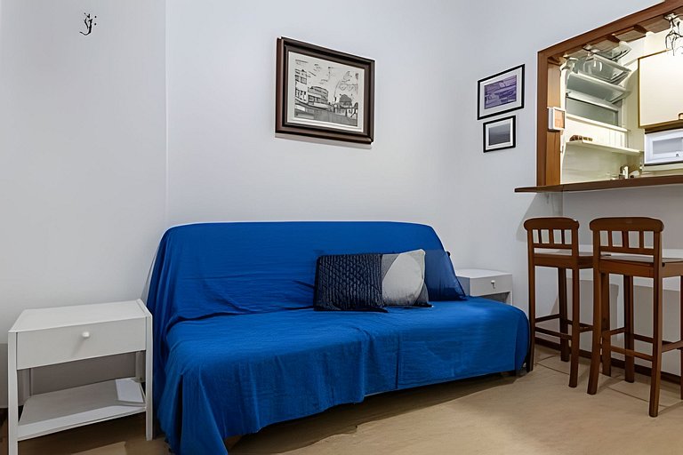 Quarto e Sala confortável a Passos da Praia I Leme