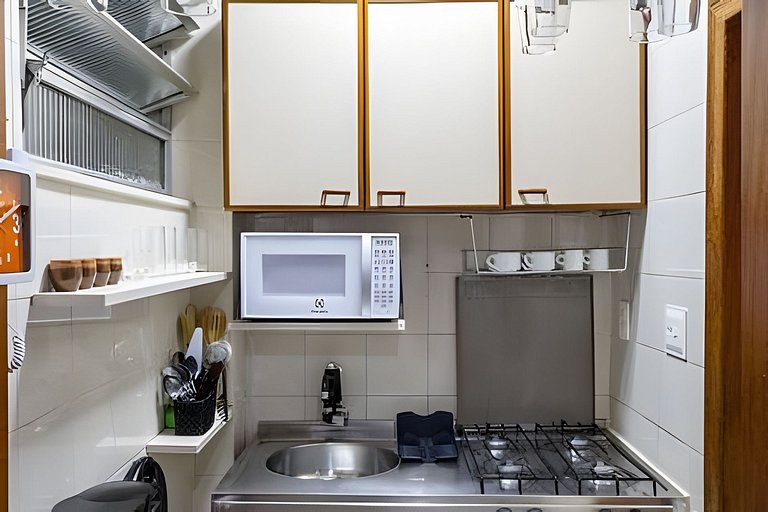 Quarto e Sala confortável a Passos da Praia I Leme