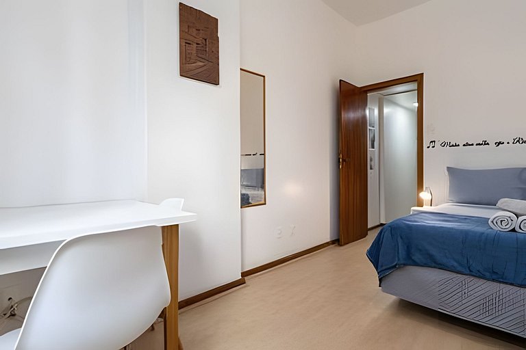 Quarto e Sala confortável a Passos da Praia I Leme