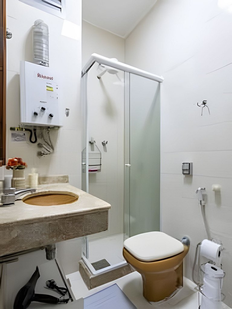 Quarto e Sala confortável a Passos da Praia I Leme